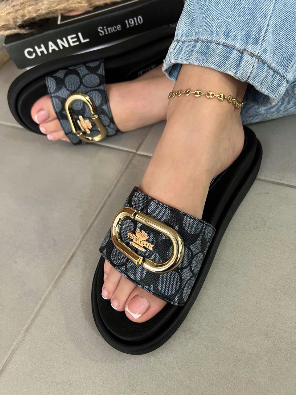 Gray helmet for bikers