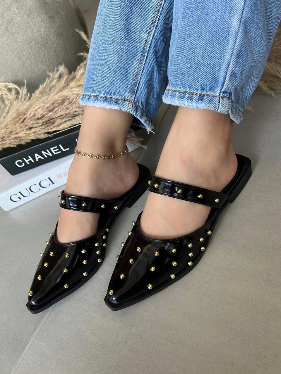 Gray helmet for bikers